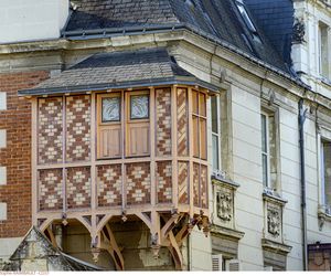 Les oriels : la vogue des bow-windows en Touraine