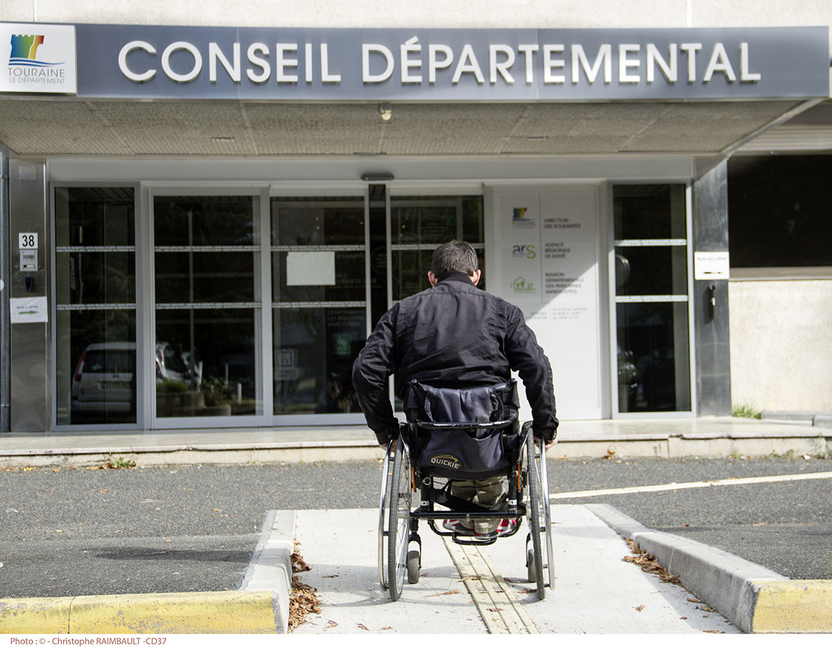 La « pair-aidance », nouveau dispositif d’accompagnement des personnes en situation de handicap